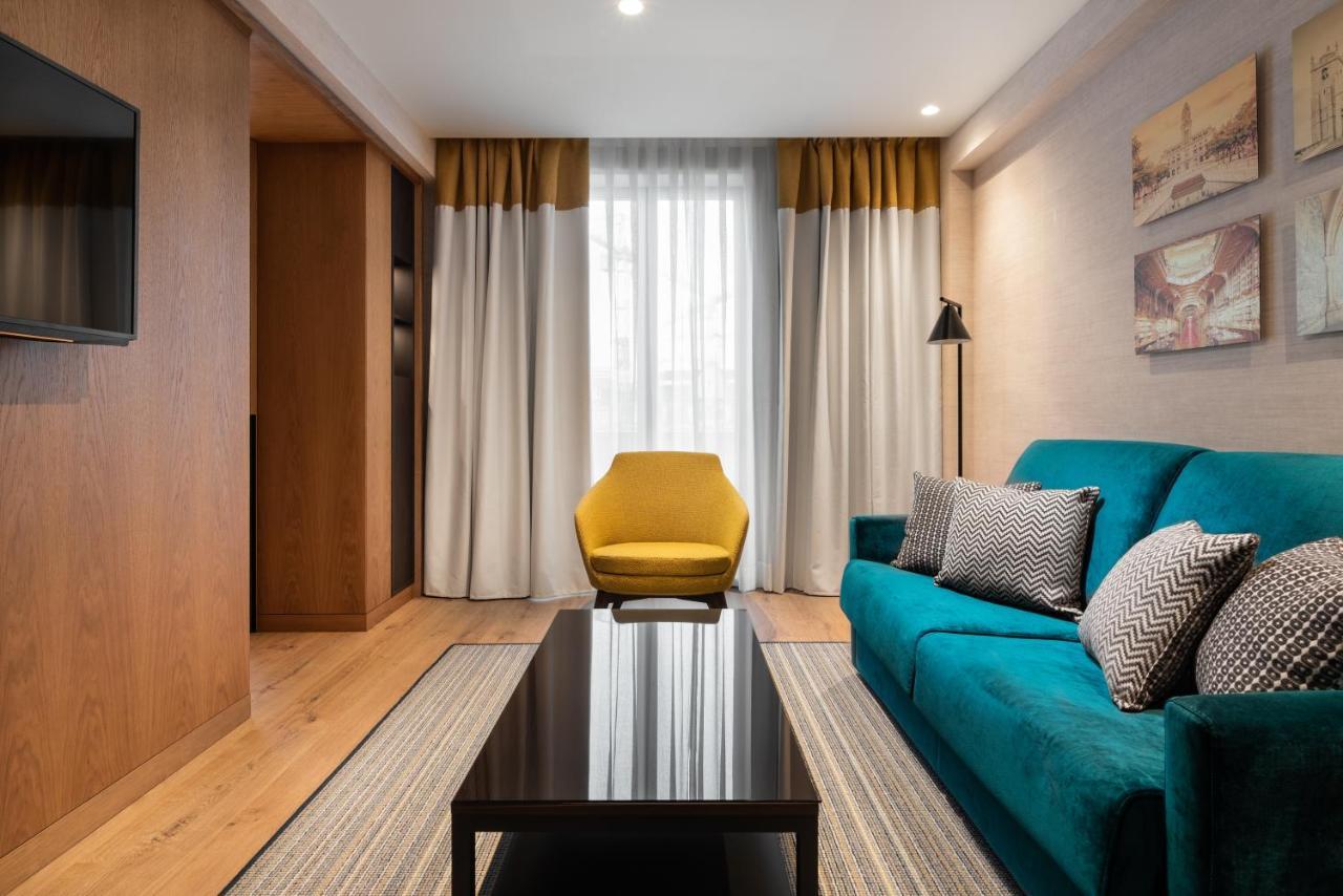 ホテル Eurostars Aliados ポルト エクステリア 写真 Living room
