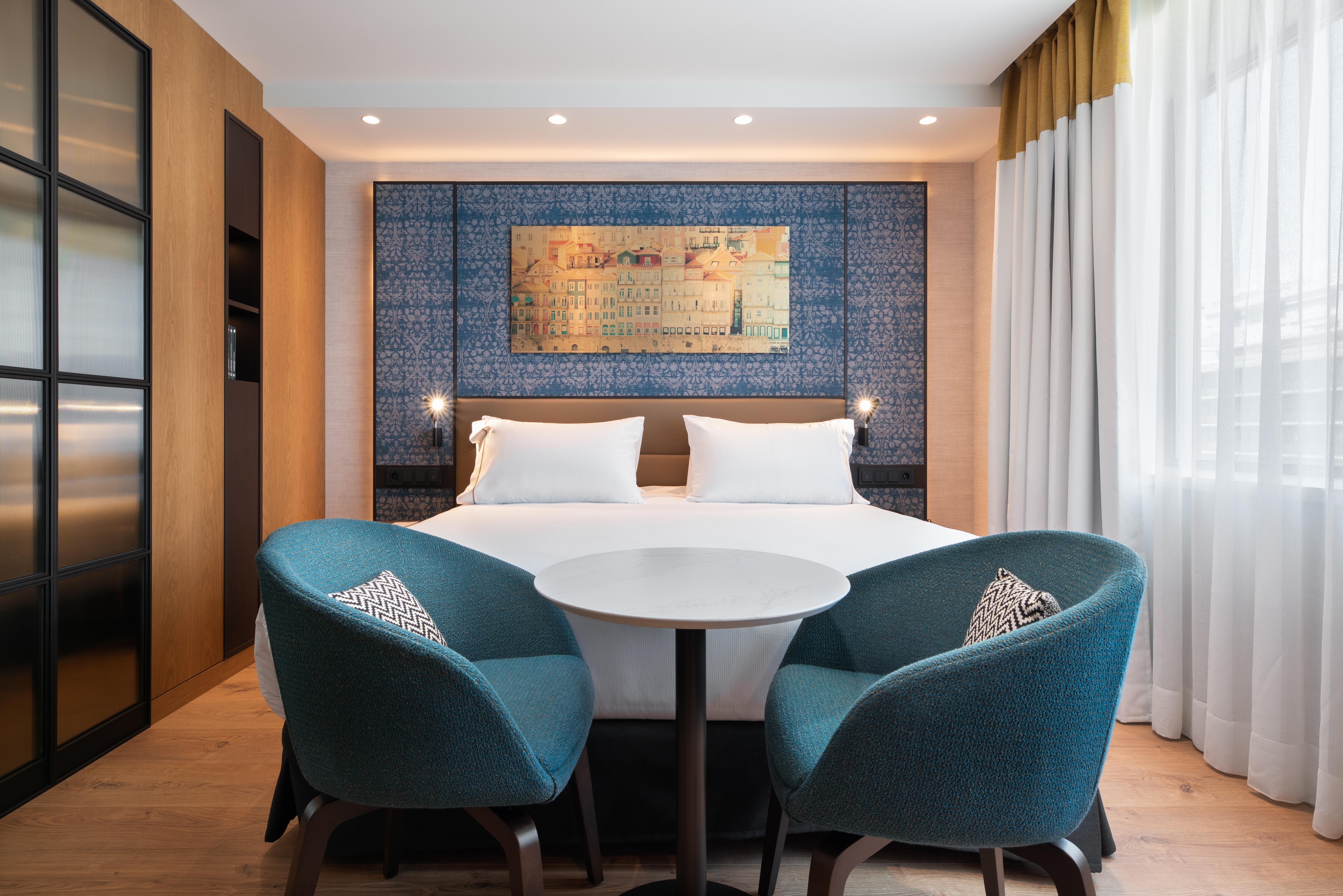 ホテル Eurostars Aliados ポルト エクステリア 写真 A room at the hotel